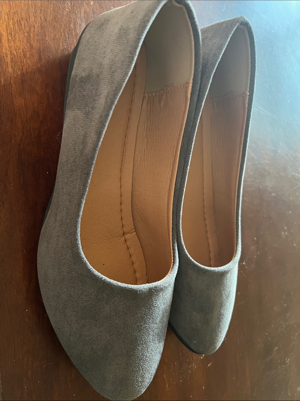 Women's Gray Suede Pointed-Toe Flats